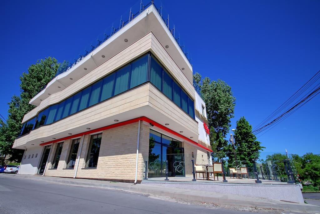Hotel Eden Tulcea Exterior photo